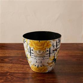 DECORATIVE METAL PLANTER  